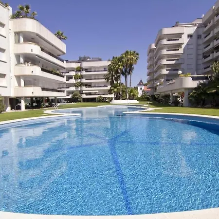 Pool & Sea Terrace Luxury, Comfort, Unbeatable Location Apartmán *